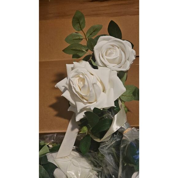 4pcsWedding Chair Decorations Church Swag Artificial Flowers White Rose Greenery - Picture 4 of 6